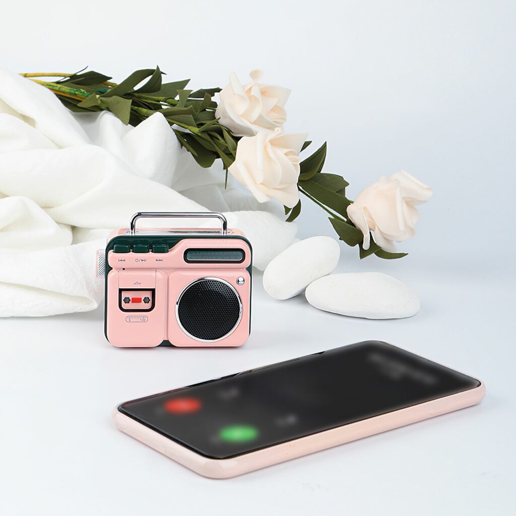Mini enceinte bluetooth forme radio rétro portable mini enceinte bluetooth forme radio retro portable 4