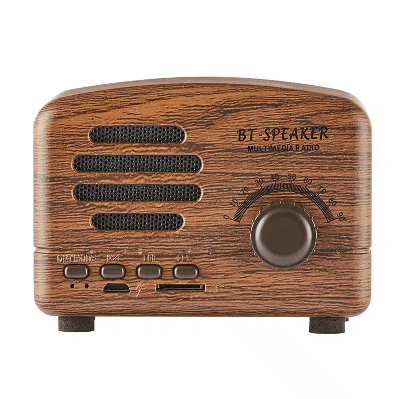 Petite enceinte radio colorée après-midi d'été en bois, à la mode, très haute qualité
