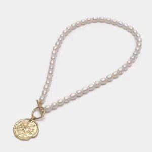 Collier vintage en perles naturelles avec médaillon pour femme, bonne qualité et à la mode