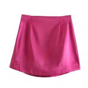 Mini jupe rétro chic satinée pour femme rose. Bonne qualité et très à la mode.