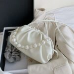 Petit sac d'épaule vintage en simili cuir et perles, bonne qualité et à la mode