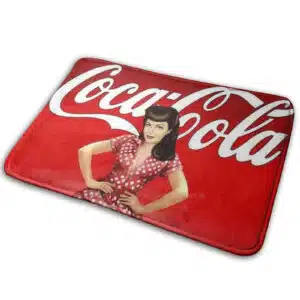 Tapis de bain années 50 pin-up coca-cola 40 x 60 cm. Bonne qualité et très original.
