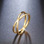 Bague vintage en forme de croix pour femme dorée, à la mode
