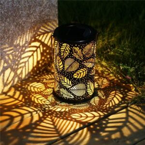 Lanterne solaire suspendu style rétro en métal, bonne qualité et à la mode