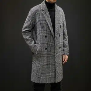 Manteau d'hiver rétro à carreaux pour homme, bonne qualité et très original porté par un homme.
