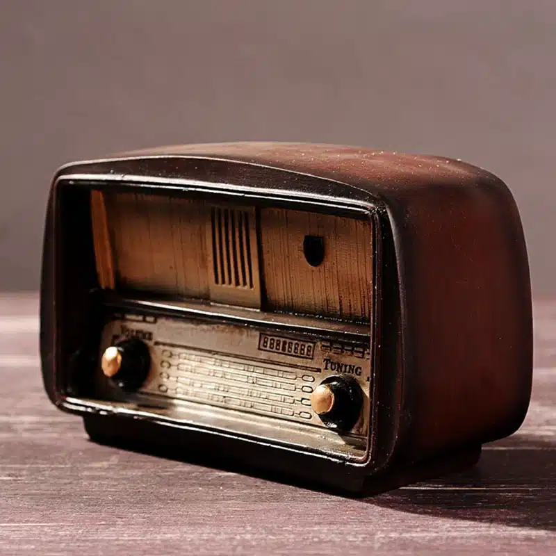 Radio artisanale vintage en résine, bonne qualité et à la mode