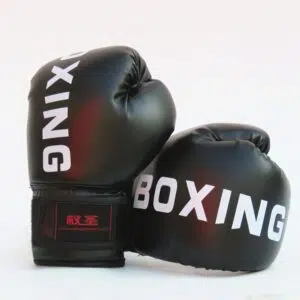 gan de boxe noir avec inscription boxing en blanc
