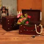 Coffre en bois vintage avec serrure, bonne qualité et à la mode