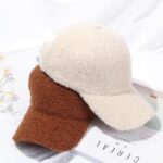 Casquette épaisse en laine pour femme année 90, bonne qualité et à la mode avec plusieurs couleurs différents