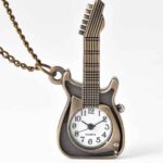 Montre vintage de poche en forme de guitare
